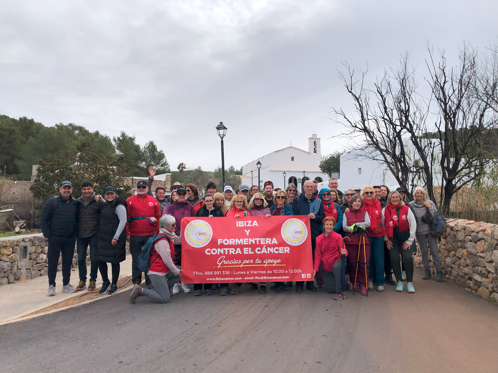 Charity walk through the Es Broll de Buscastell valley